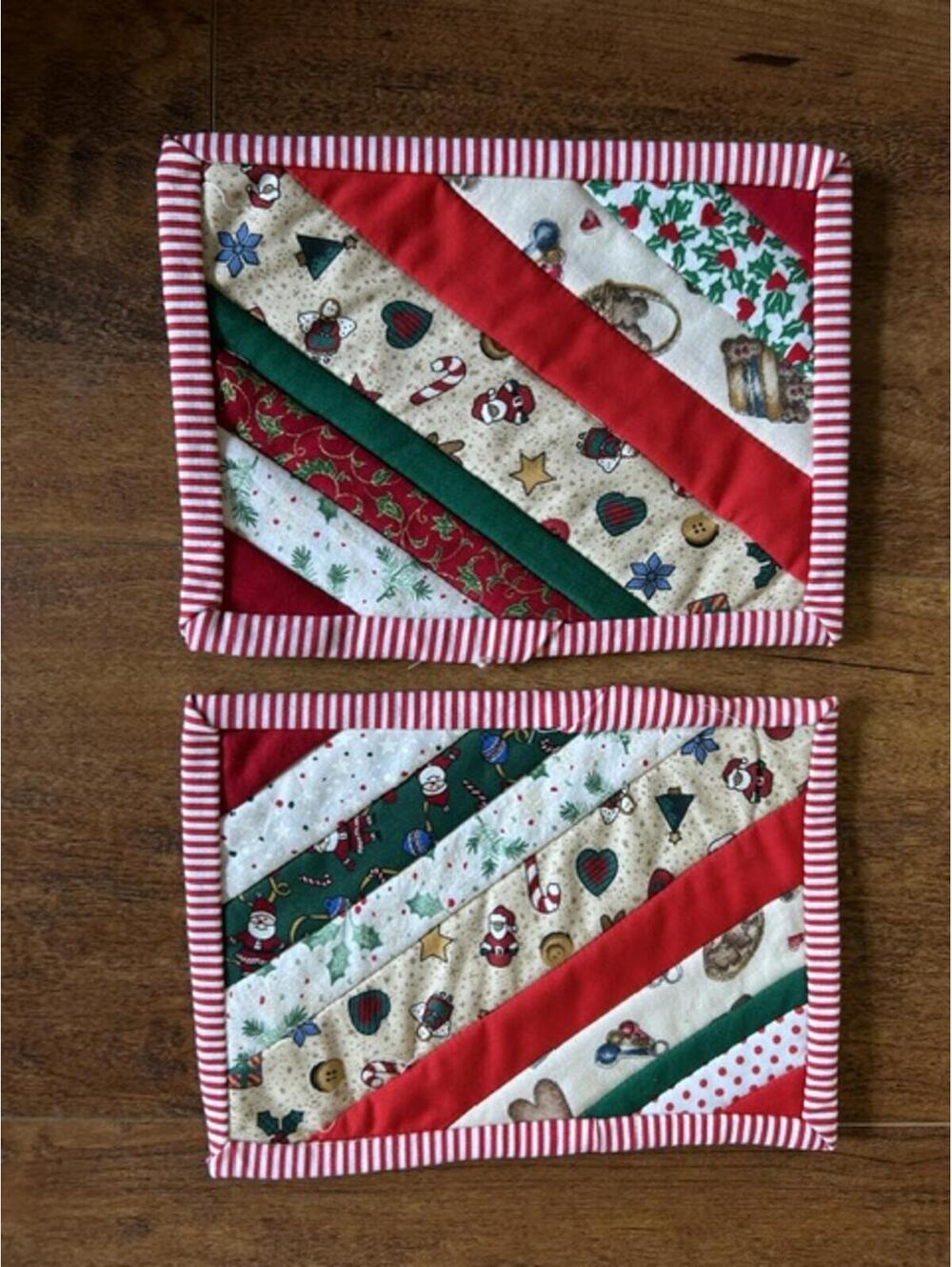 Set of 2 Handmade Quilted Christmas Holiday Pot Holders